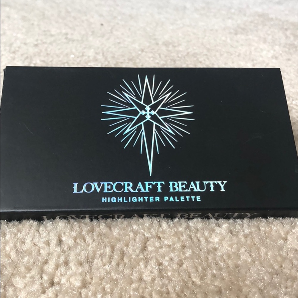 NIB: 💋Lovecraft💋Beauty highlighter palette